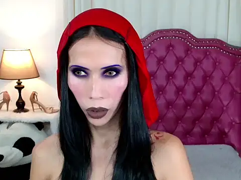 Snapshot of bellaUtops chatting on December 2, 5:41 pm bellaUtops online show from December 2, 5:41 pm