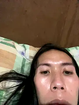 Snapshot of bellaUtops chatting on January 6, 1:09 am bellaUtops online show from January 6, 1:09 am