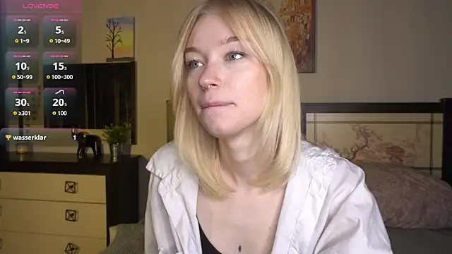 Snapshot of ShanelTunon chatting on November 13, 8:08 pm ShanelTunon online show from November 13, 8:08 pm