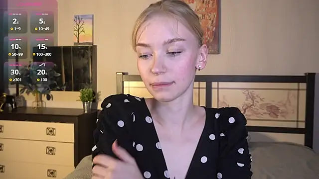 Snapshot of ShanelTunon chatting on November 19, 8:09 pm ShanelTunon online show from November 19, 8:09 pm