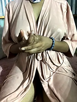 Snapshot of mcdeeXo chatting on November 7, 1:00 pm mcdeeXo online show from November 7, 1:00 pm