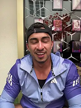 Chris Clarck online show from November 22, 8:19 pm