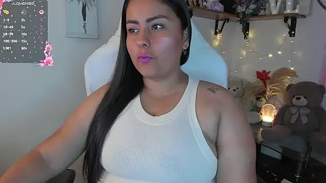 Snapshot of Valery_stuart chatting on February 16, 9:44 pm Valery stuart online show from February 16, 9:44 pm