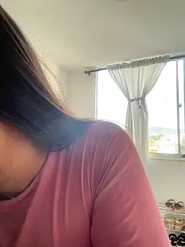 Brunettecollins05 online show from March 14, 10:04 pm