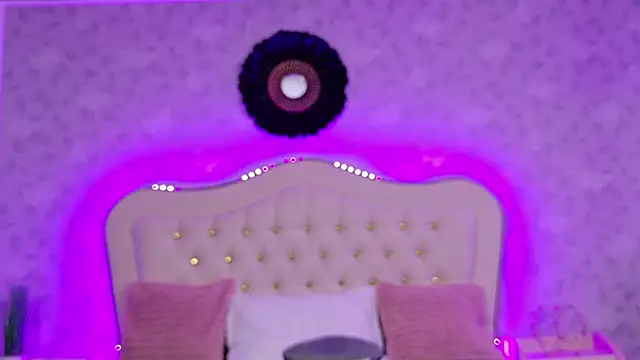 Snapshot of GracieCute chatting on February 3, 6:22 am GracieCute online show from February 3, 6:22 am