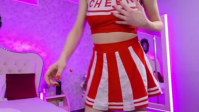 Snapshot of GracieCute chatting on March 4, 4:18 am GracieCute online show from March 4, 4:18 am