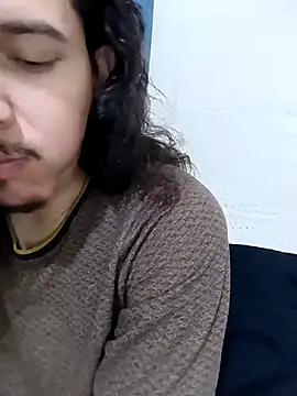 Snapshot of OnixAgata0 chatting on April 10, 2:39 am OnixAgata0 online show from April 10, 2:39 am