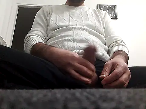 Snapshot of saban_akdogan chatting on November 30, 11:42 pm saban akdogan online show from November 30, 11:42 pm