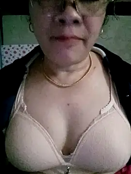 small-house123 online show from February 24, 11:30 am