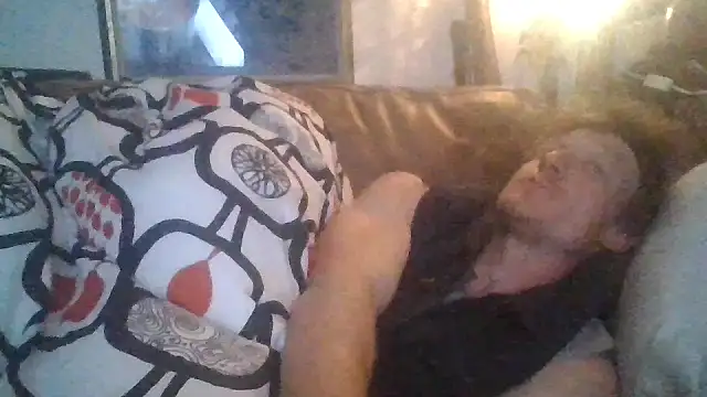 jigglethaypussi online show from April 7, 2:34 am