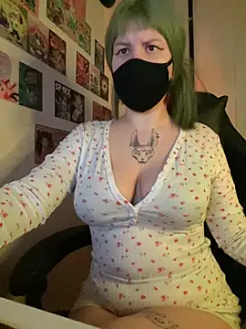 Snapshot of kittykoshkka chatting on November 4, 9:58 pm kittykoshkka online show from November 4, 9:58 pm