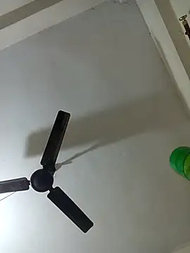 Snapshot of Hot__cute001 chatting on November 1, 5:48 pm Hot cute001 online show from November 1, 5:48 pm