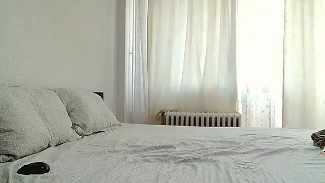 Snapshot of CharmingPearl chatting on November 24, 1:22 pm CharmingPearl online show from November 24, 1:22 pm