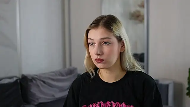 BlushVenom online show from November 6, 2:29 pm