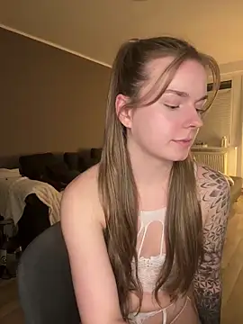 LisaFreierxx online show from February 10, 9:08 pm