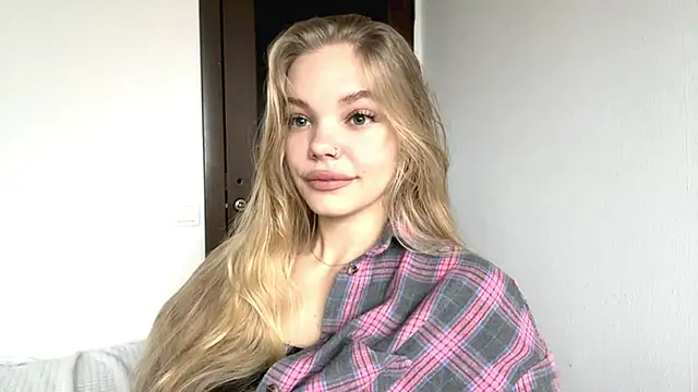 Snapshot of SweetAmelia69 chatting on November 25, 5:40 am SweetAmelia69 online show from November 25, 5:40 am