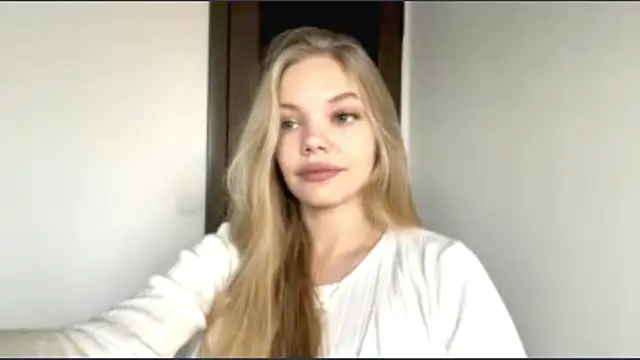 Snapshot of SweetAmelia69 chatting on November 26, 5:41 am SweetAmelia69 online show from November 26, 5:41 am