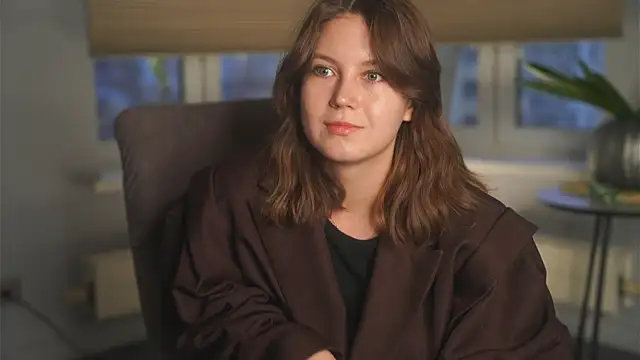 TereseHoltorf online show from November 7, 3:39 am