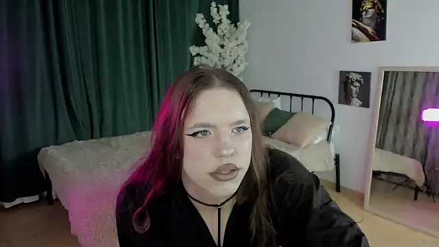 Snapshot of MadisonMongomeri chatting on December 4, 2:21 am MadisonMongomeri online show from December 4, 2:21 am