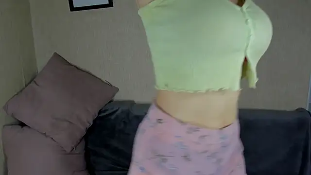 Zorianaa online show from November 21, 9:35 pm