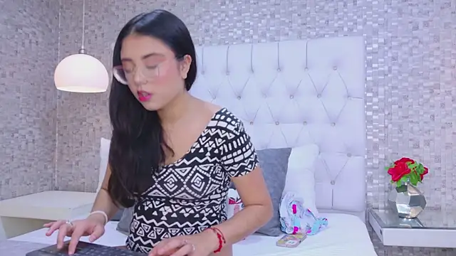 ScarlettPetrova online show from November 29, 11:46 am