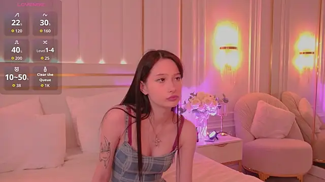 Snapshot of GladysMoore chatting on November 3, 2:40 pm GladysMoore online show from November 3, 2:40 pm