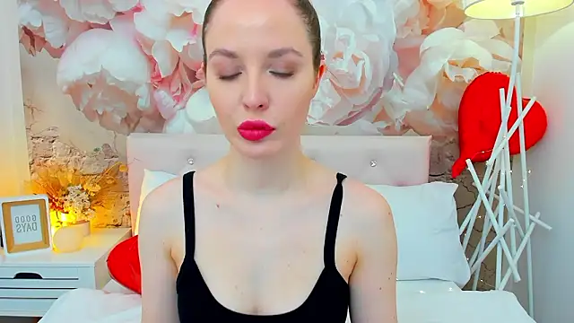 MonaRicci online show from February 21, 1:23 pm