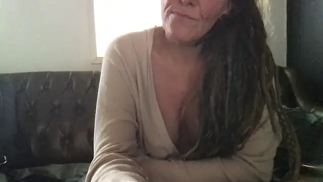 LadyShannie online show from November 2, 9:33 am
