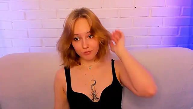 RikkiChoco online show from April 10, 8:30 am