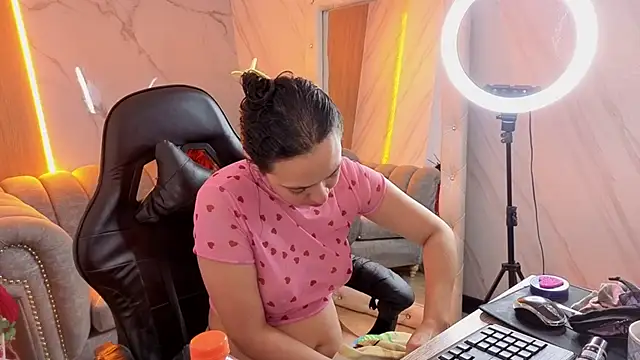 gabriella storm tf online show from April 14, 4:02 pm