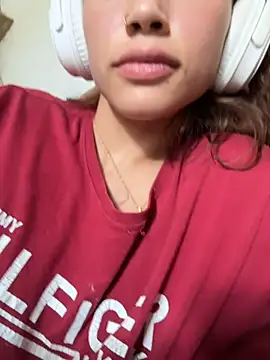 bergmanamii online show from March 2, 6:26 pm