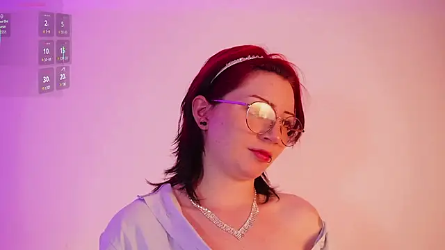 Snapshot of Miami_18 chatting on December 5, 7:21 pm Miami 18 online show from December 5, 7:21 pm