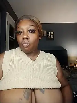 Snapshot of BiancaClarkson chatting on November 15, 12:08 am BiancaClarkson online show from November 15, 12:08 am