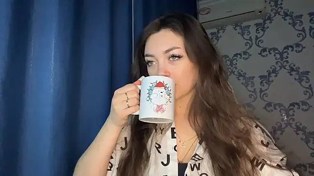 TwotyBright online show from February 16, 6:09 am