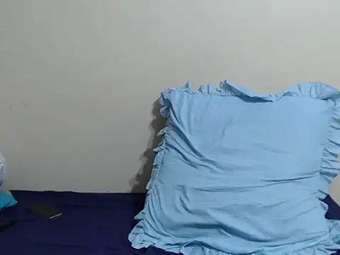 SexyLipss  online show from March 7, 8:39 pm