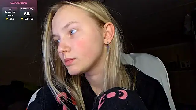 KarinRobertson online show from February 20, 4:07 pm