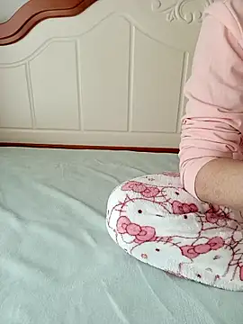 Snapshot of VVCC852 chatting on November 19, 7:19 am VVCC852 online show from November 19, 7:19 am