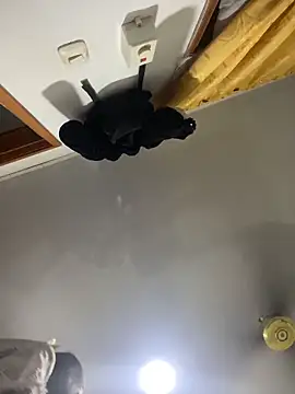 Snapshot of salome_xxx15 chatting on March 1, 5:42 am salome xxx15 online show from March 1, 5:42 am