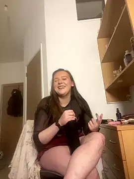 LiahLovexoxx online show from January 7, 12:35 am