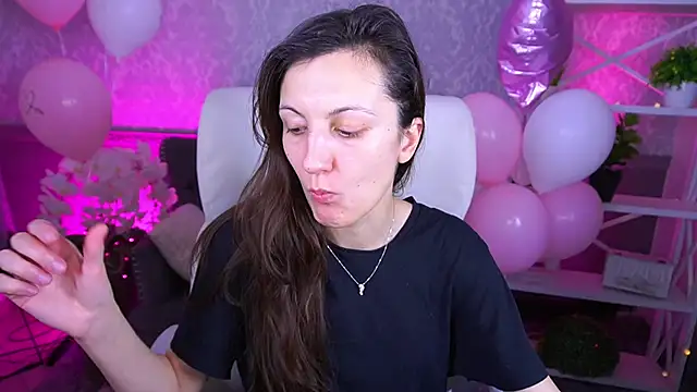 ZafiraMoonn online show from February 20, 2:06 pm