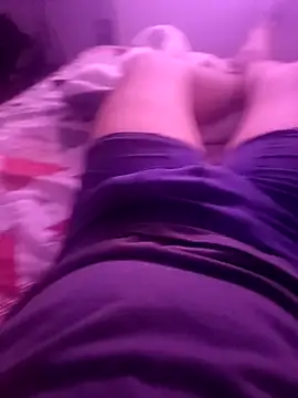 Snapshot of Theo_Lightwood chatting on March 15, 3:56 am Theo Lightwood online show from March 15, 3:56 am