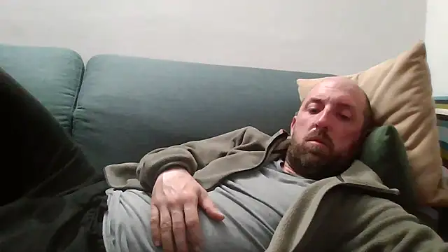 luca beech88 online show from April 11, 6:23 pm