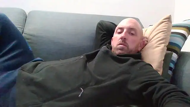 luca beech88 online show from April 14, 6:03 pm