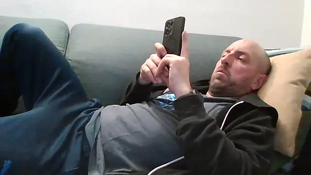 luca beech88 online show from April 16, 6:19 pm