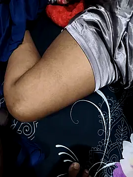 fuckgirl143143 online show from November 6, 4:46 am