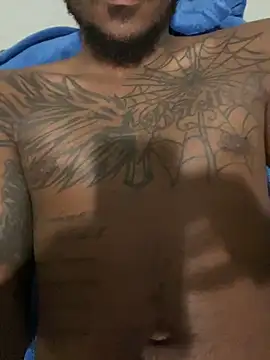 Snapshot of youngbull_dada chatting on December 1, 3:00 am youngbull dada online show from December 1, 3:00 am