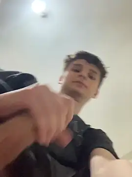 zackdelfon online show from November 30, 9:30 pm