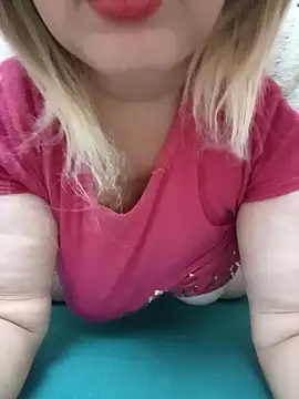 Snapshot of sdlmona chatting on November 5, 10:43 pm sdlmona online show from November 5, 10:43 pm