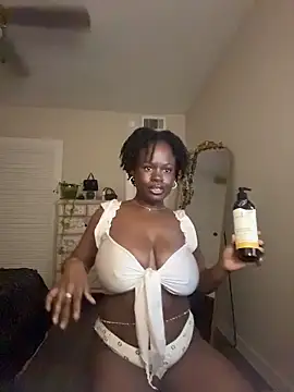 Snapshot of ladiosa_selene chatting on February 28, 1:17 am ladiosa selene online show from February 28, 1:17 am