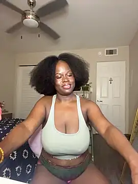 Snapshot of ladiosa_selene chatting on March 28, 3:06 am ladiosa selene online show from March 28, 3:06 am